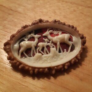 Rare 1940s Brooch-Celluloid Scottish Deer Family